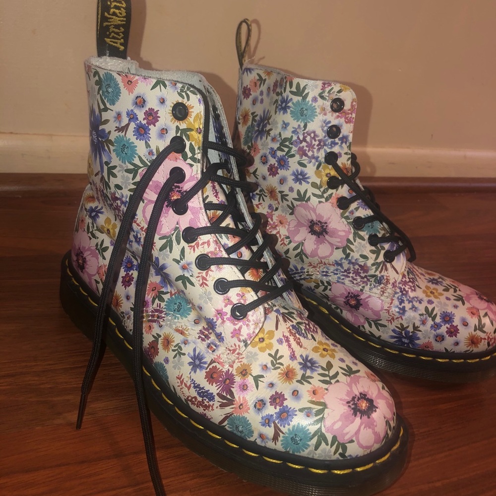 Pastel Flower Dr. Martens